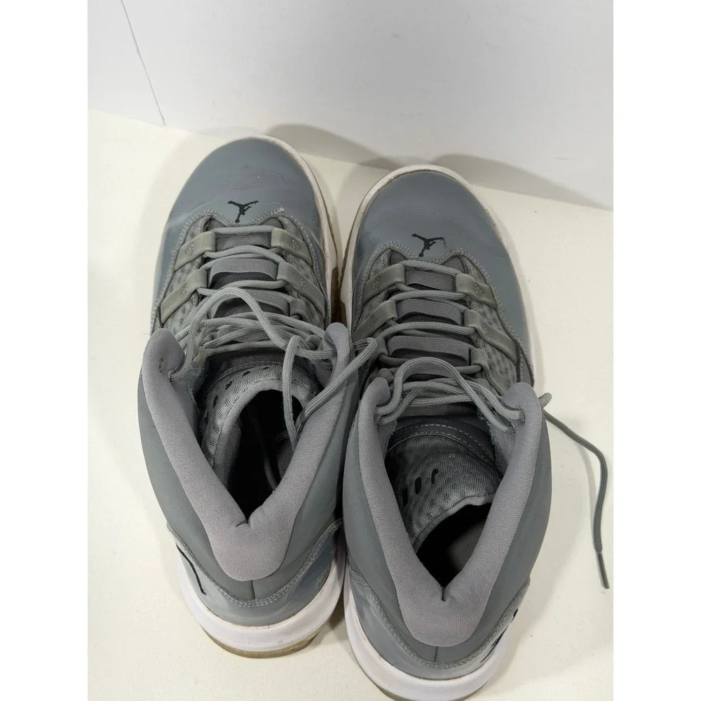 Jordan Max Aura Cool Grey White Gum Basketball Shoes AQ9084-012 Mens Size 12